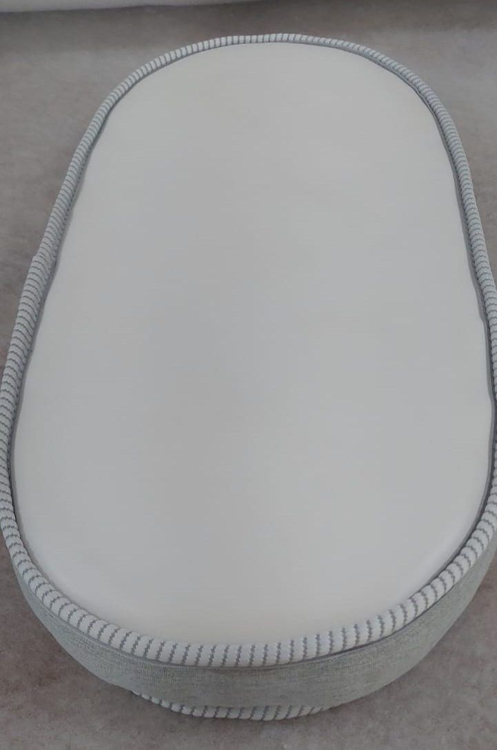 Colchão Oval Impermeável para Moisés